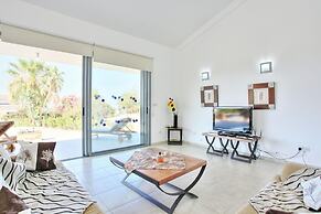 Villa Sophia Latchi in Neo Chorio