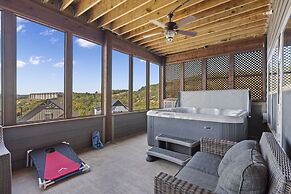 Lakefront Haven 9 Bedroom Home by RedAwning