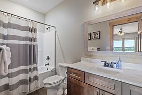 Lakefront Haven 9 Bedroom Home by RedAwning