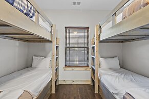 Lakefront Haven 9 Bedroom Home by RedAwning