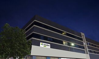 Treebo Classic Grande, Camp