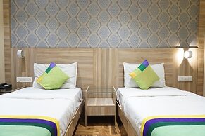 Treebo Classic Grande, Camp