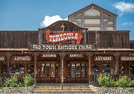 Country Holiday House