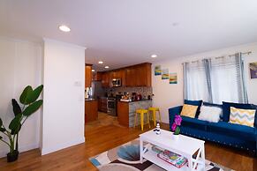 Yachtsman's Cove with 3-Levels