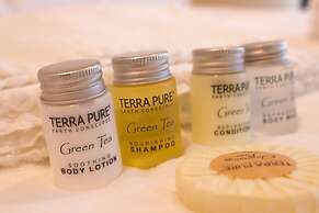 Yachtsman's Cove with 3-Levels