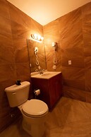 Yachtsman's Cove with 3-Levels