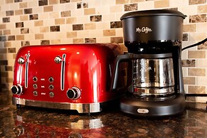 Yachtsman's Cove with 3-Levels