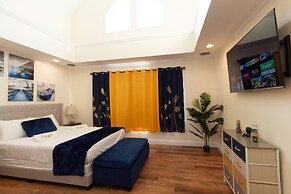 Yachtsman's Cove with 3-Levels