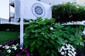 Yachtsman's Cove with 3-Levels