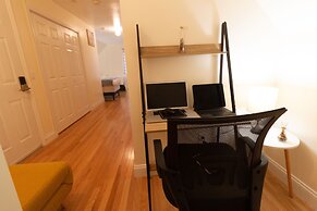 Yachtsman's Cove with 3-Levels