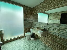 77 Patong Hotel & Spa