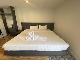 77 Patong Hotel & Spa