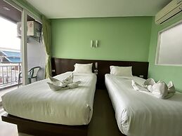 77 Patong Hotel & Spa