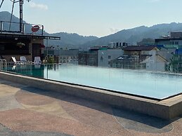 77 Patong Hotel & Spa