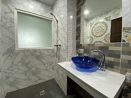 77 Patong Hotel & Spa