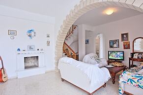 Villa Mandola Rosa in Poli Crysochous