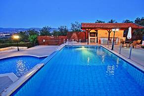 Villa Mandola Rosa in Poli Crysochous