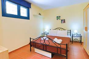 Tinas Apartment in Mparmpati