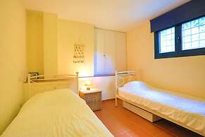 Tinas Apartment in Mparmpati