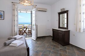 Sea Lilies Suites
