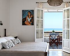 Sea Lilies Suites