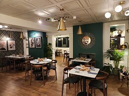 The Swan - A Colombo Edition Hotel