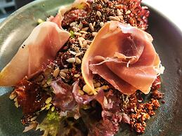 The Swan - A Colombo Edition Hotel