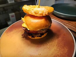 The Swan - A Colombo Edition Hotel