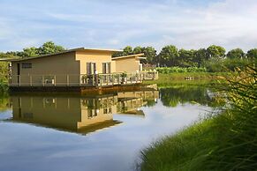 Life At Repose: Lake Villas Resort & Club