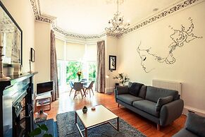 House on the Hill - Urban Elegance