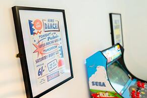 The Palm - Eclectic Bliss