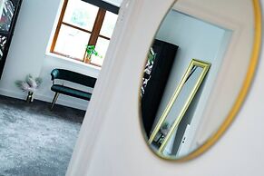 The Palm - Eclectic Bliss