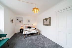 The Palm - Eclectic Bliss