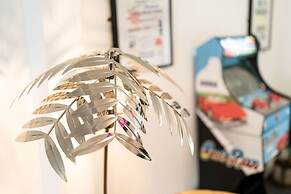 The Palm - Eclectic Bliss