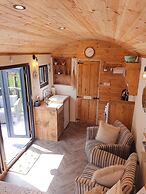 Shepherds Hut With hot tub on Anglesey North Wales