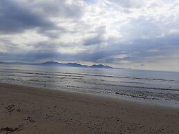 Shepherds Hut With hot tub on Anglesey North Wales
