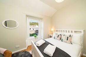 Riverview - Overlooks The Tay