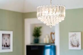 Riverview - Overlooks The Tay