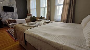 Nuray Hotel