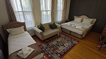 Nuray Hotel