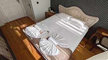 Nuray Hotel