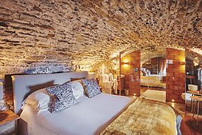 Alium Cottage Gileston Manor