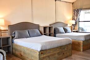 16 Son's Rio Cibolo - Birdhouse Cabin