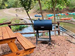 16 Son's Rio Cibolo - Birdhouse Cabin
