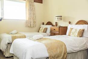 Over the Horizon Lodges