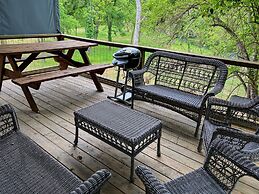 18 Son's Rio Cibolo - Birdhouse Cabin