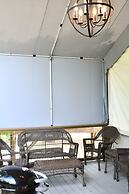 20 Son's Rio Cibolo - Birdhouse Cabin