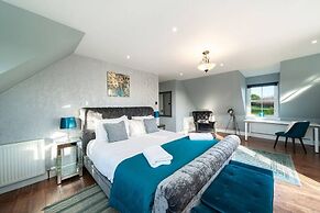 Thatched Cottage - hot tub BBQ and Pool Table