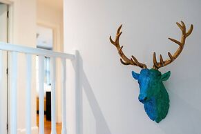 Thatched Cottage - hot tub BBQ and Pool Table