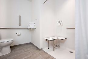 Holman Riverfront Park Hotel Salem, Tapestry by Hilton